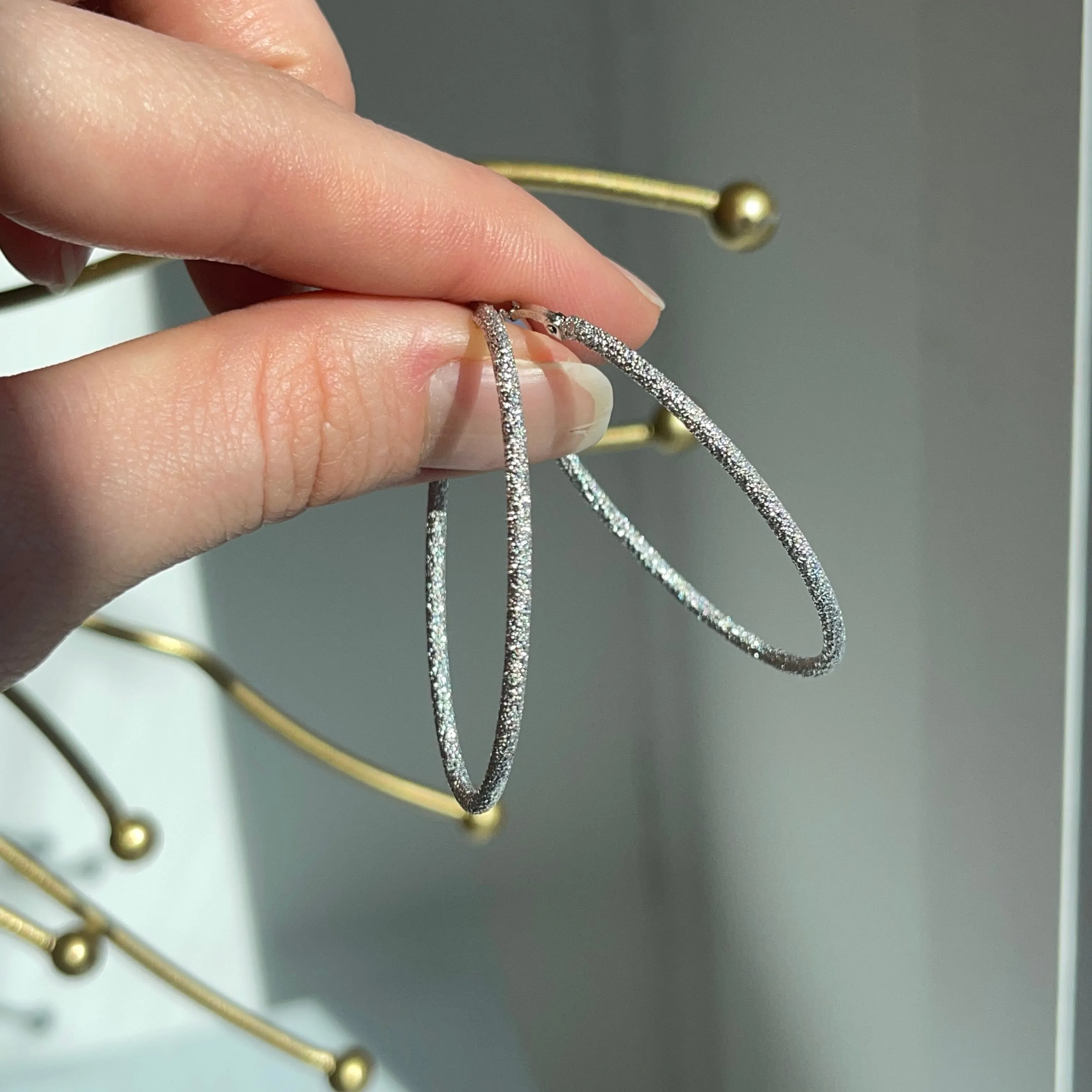 14KT White Gold Textured Tube Oval Hoop Earrings 46mm