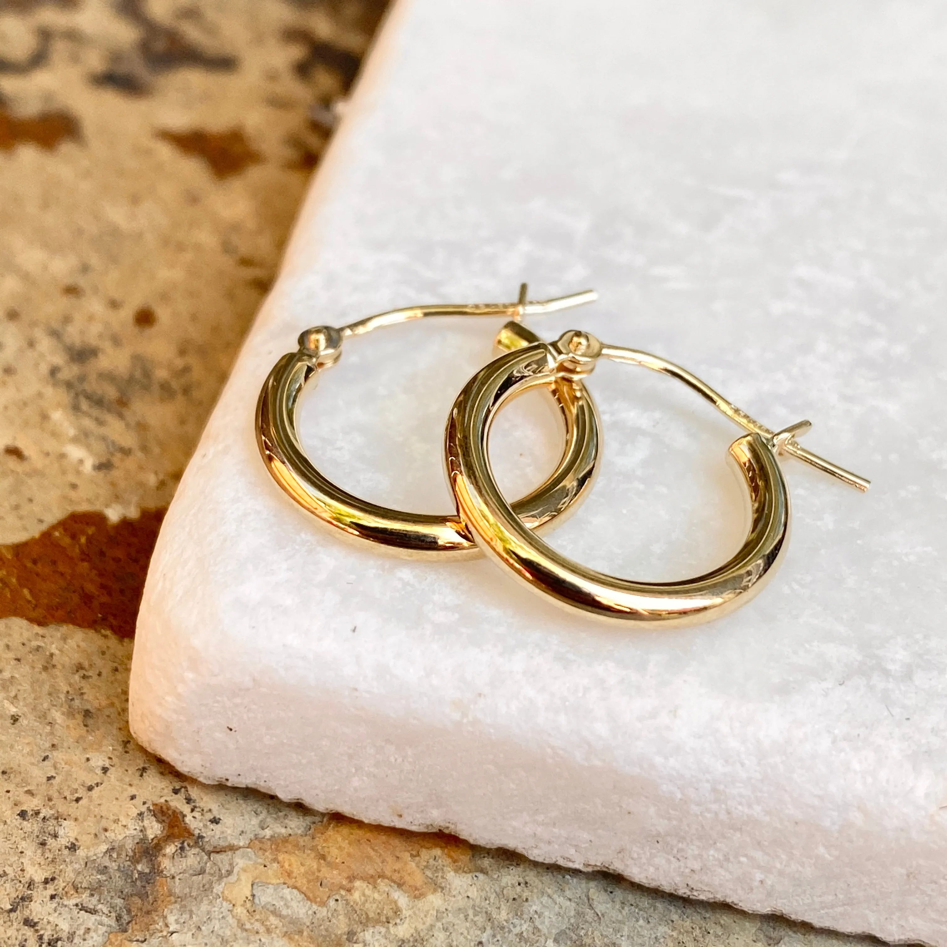 14KT Yellow Gold 2mm Tube Round Hoop Earrings 15mm