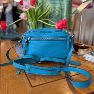 Aimee Kestenberg Turquoise Pre-Owned Purse- Ladies