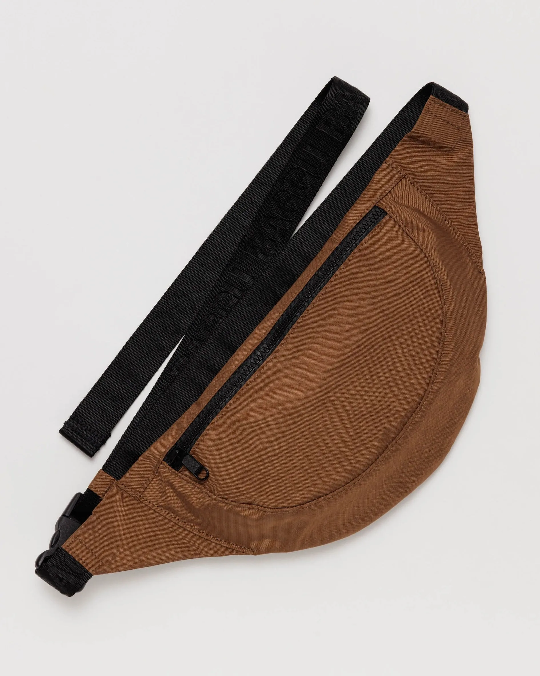 Baggu Crescent Fanny Pack - Brown
