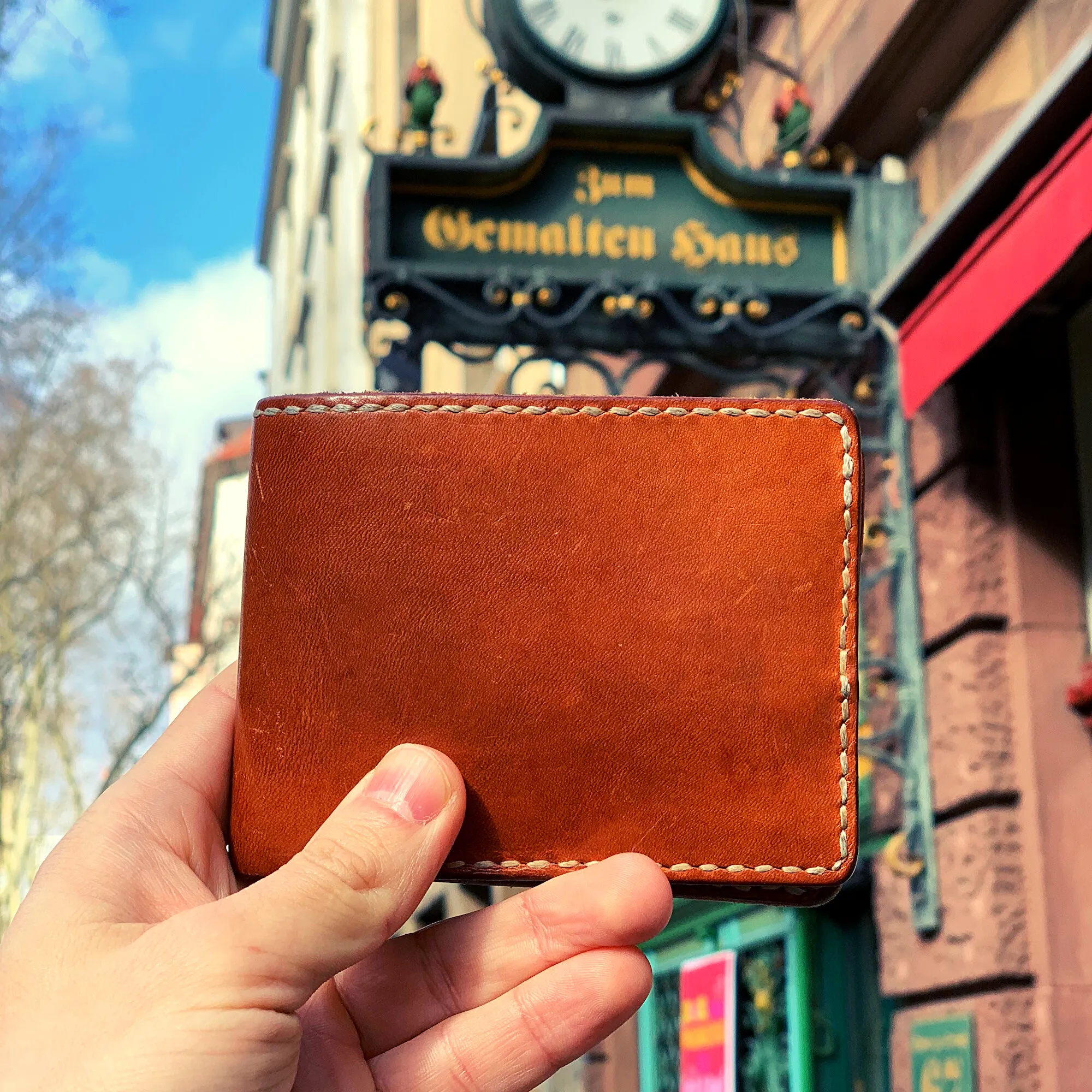 BIFOLD WALLET / TAN