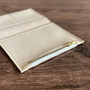 [BKx1.61] Essential Wallet (Passport)
