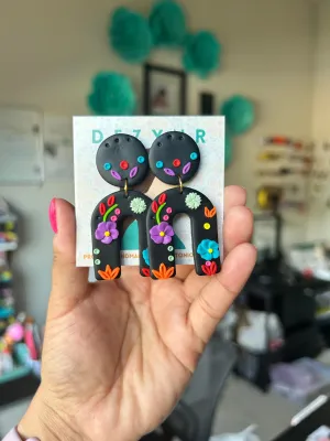 Black Embroidered Dominica