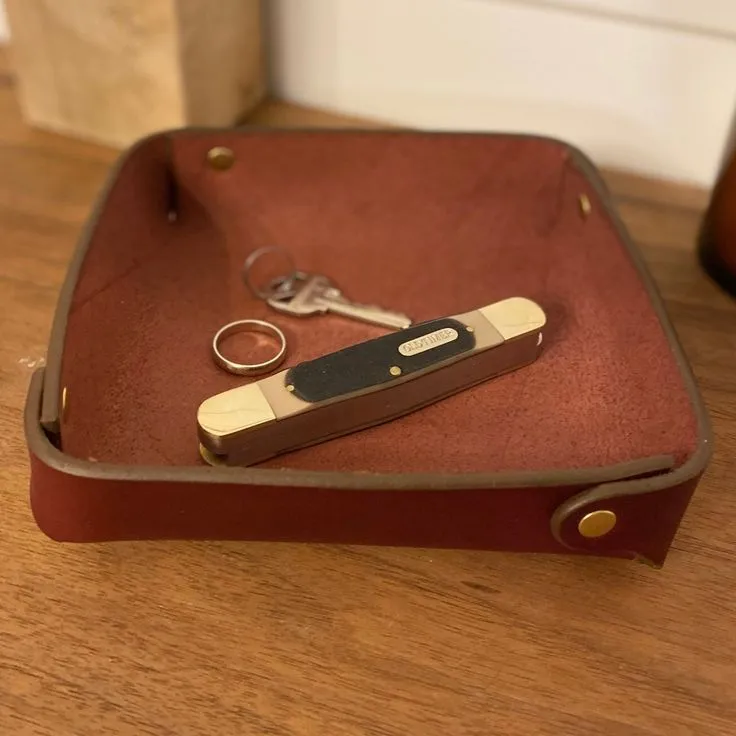 Cascade Valet Tray
