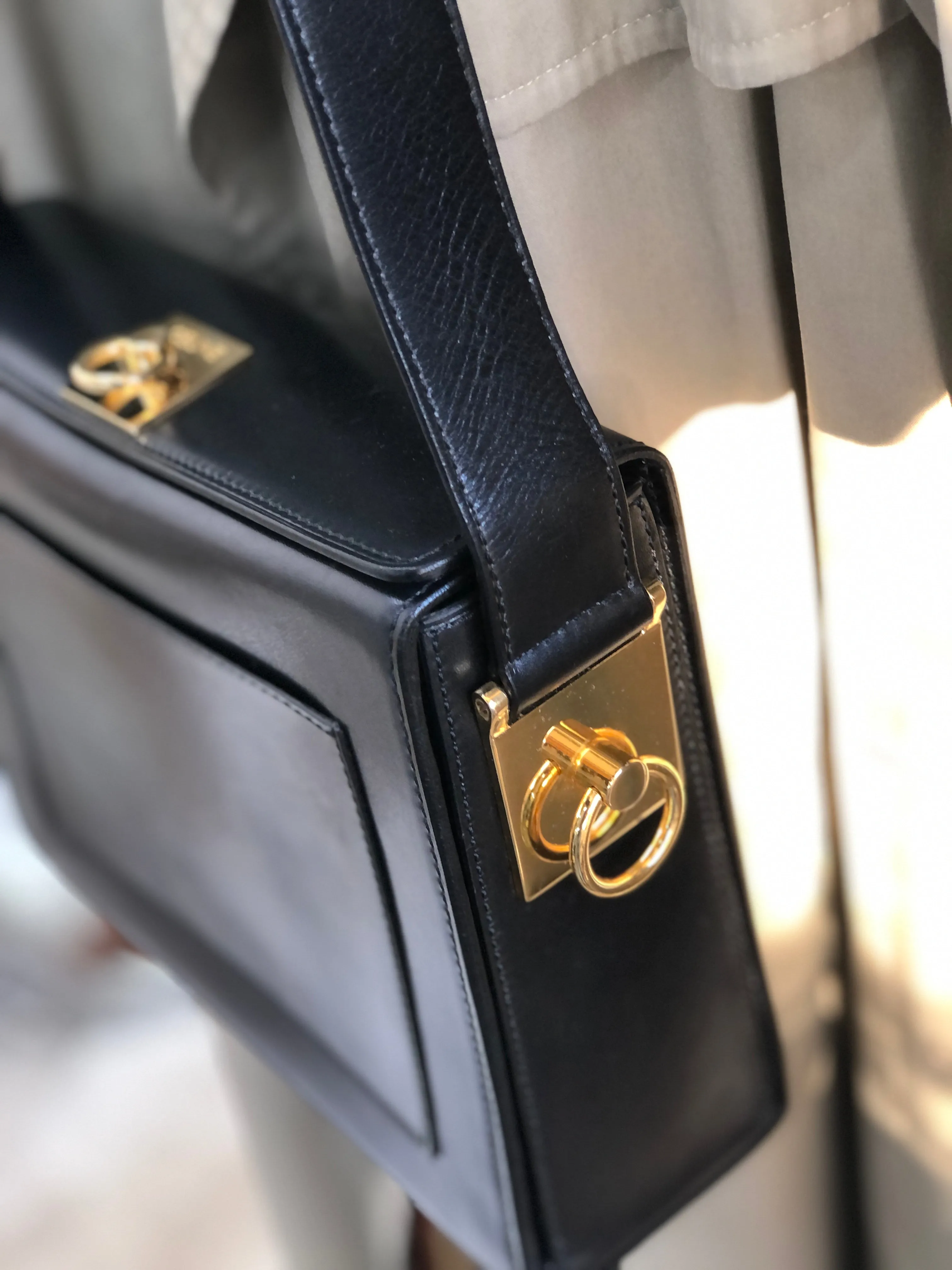 CELINE Gancini Crossbody Box Shoulder bag Black Vintage Old Celine w6vekz