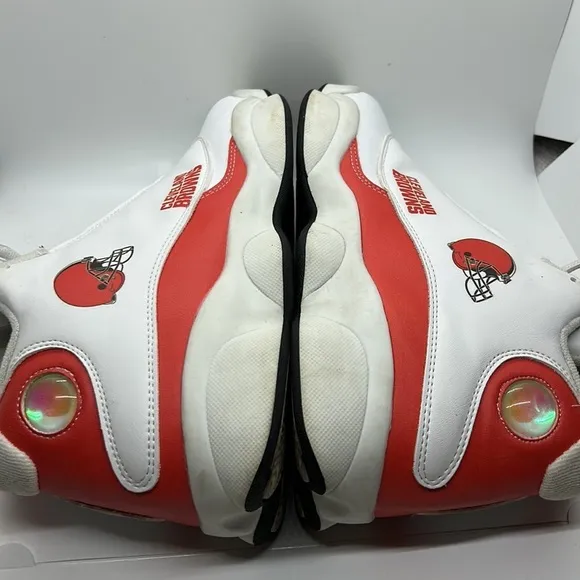 Cleveland Browns Game-day high tops. Men’s 45/12