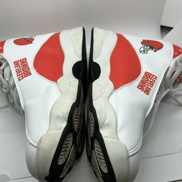 Cleveland Browns Game-day high tops. Men’s 45/12