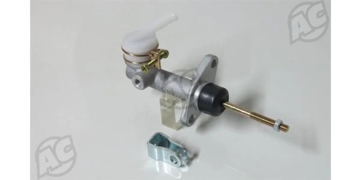 Clutch Master Cylinder Hyundai Elantra J2/Tiburon (HYU315)