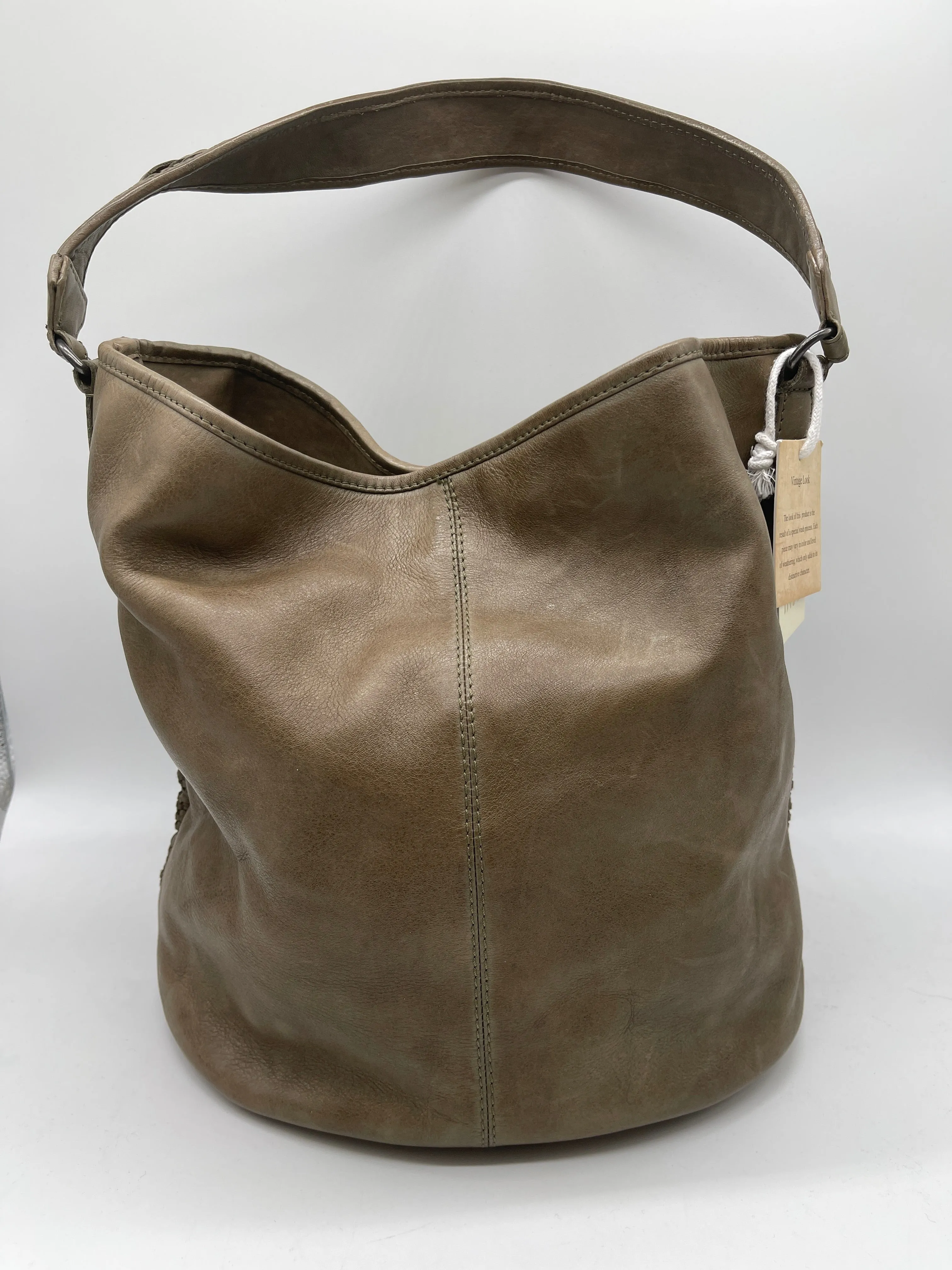 Crossbody Leather By Clothes Mentor, Size: Medium