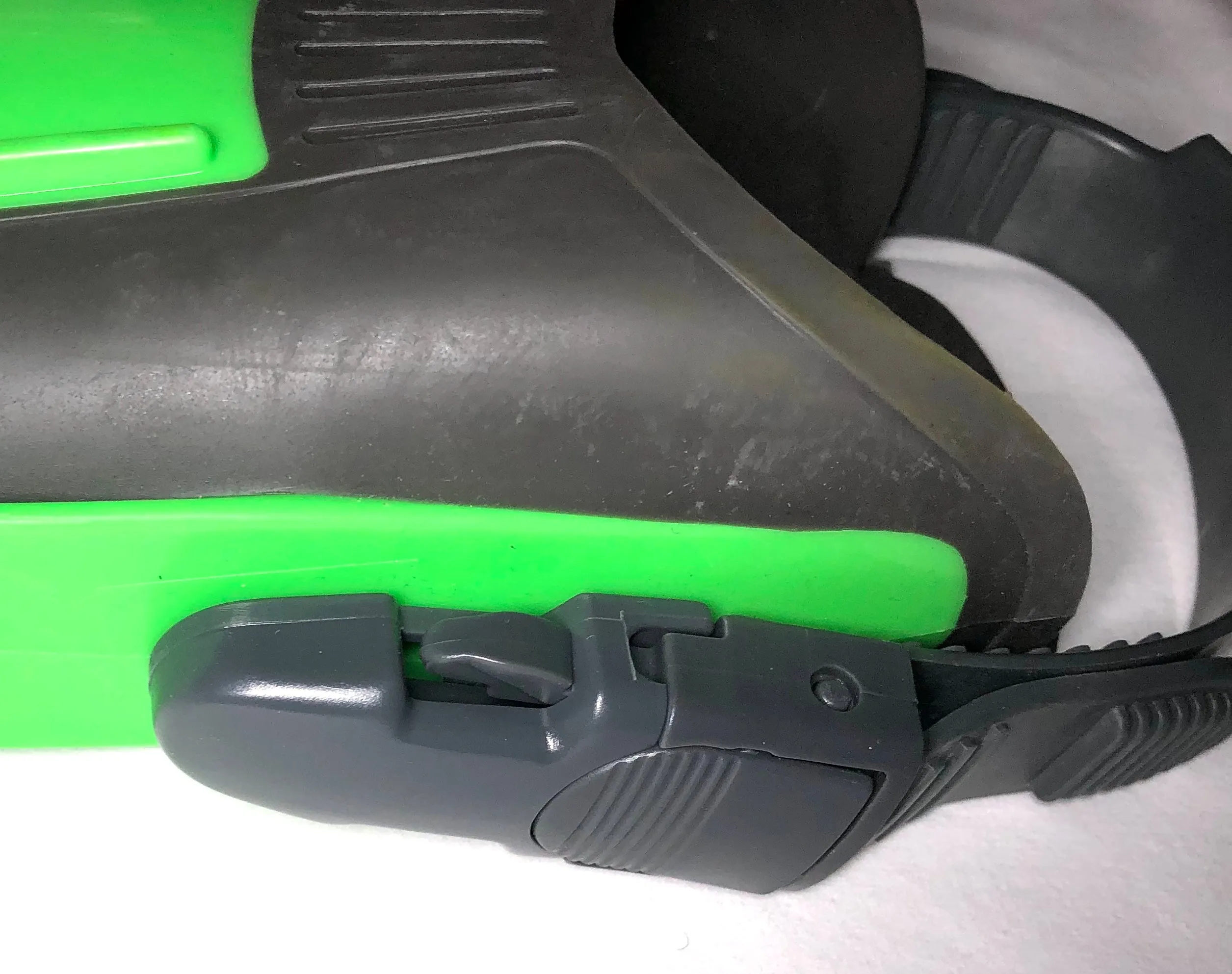 Dacor Vista Fins Size Medium