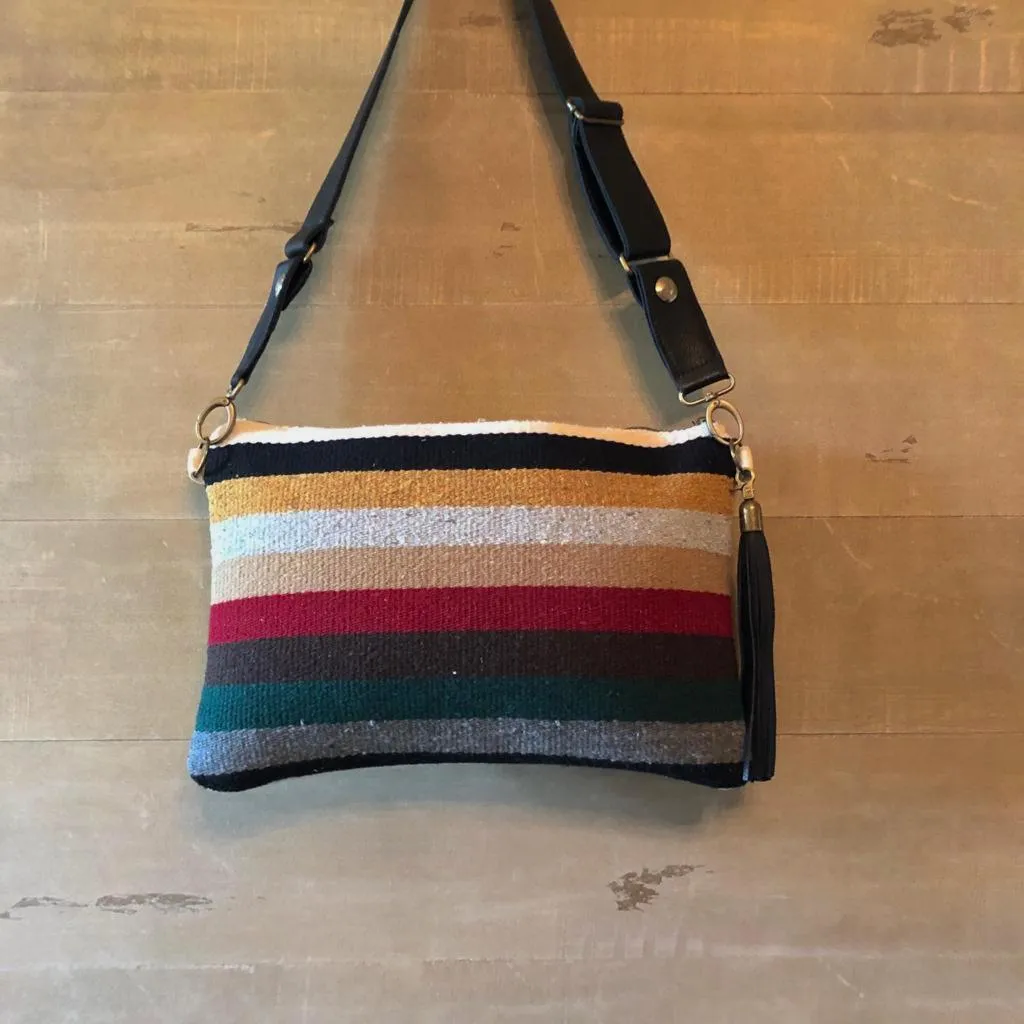Estepona Clutch Desert Black