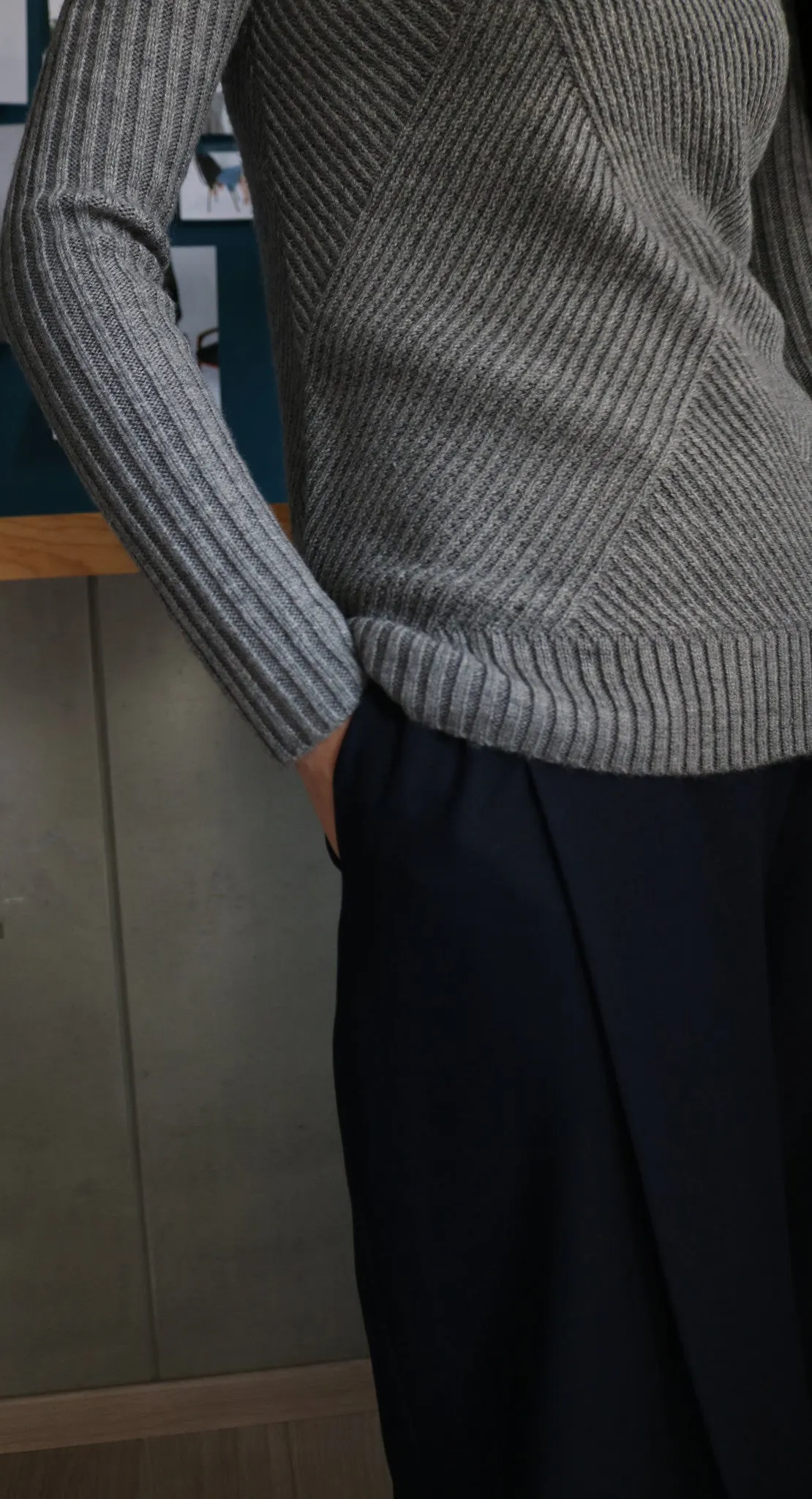 evie sweater-sample sale