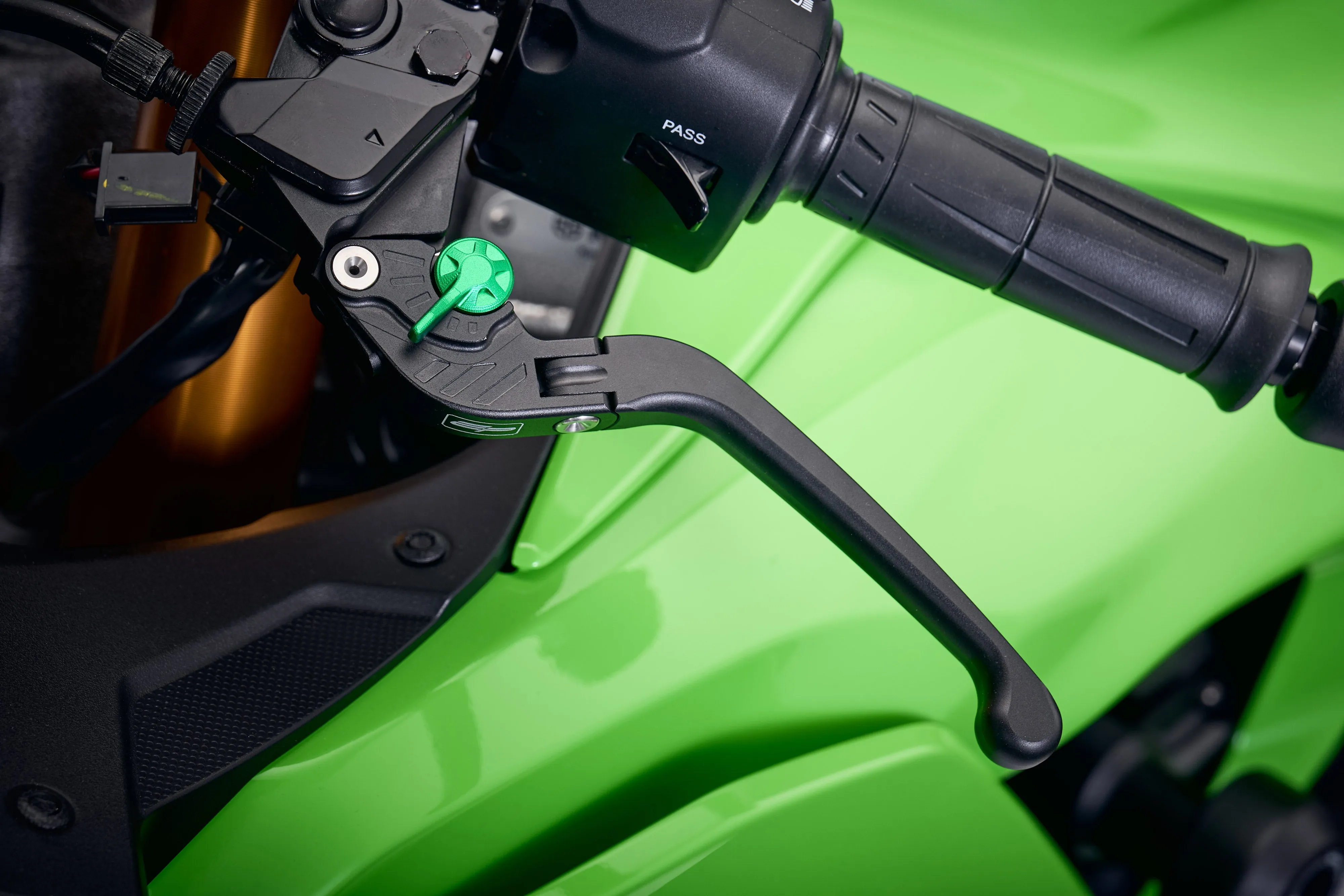 Evotech Evo Folding Clutch and Brake Lever Set - Kawasaki Ninja ZX-6R 40th Anniversary Edition  (2024 )