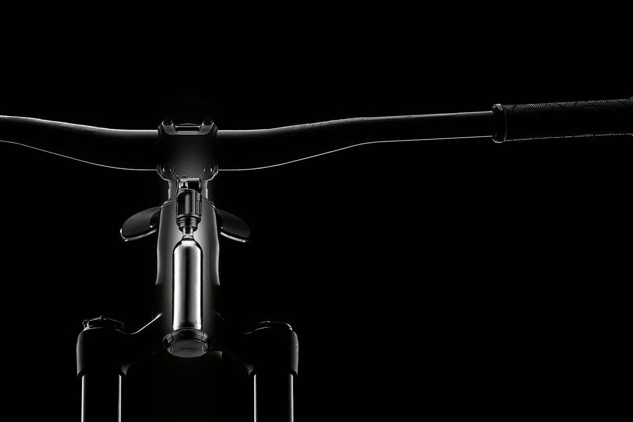 Giant Clutch Fork Core Storage