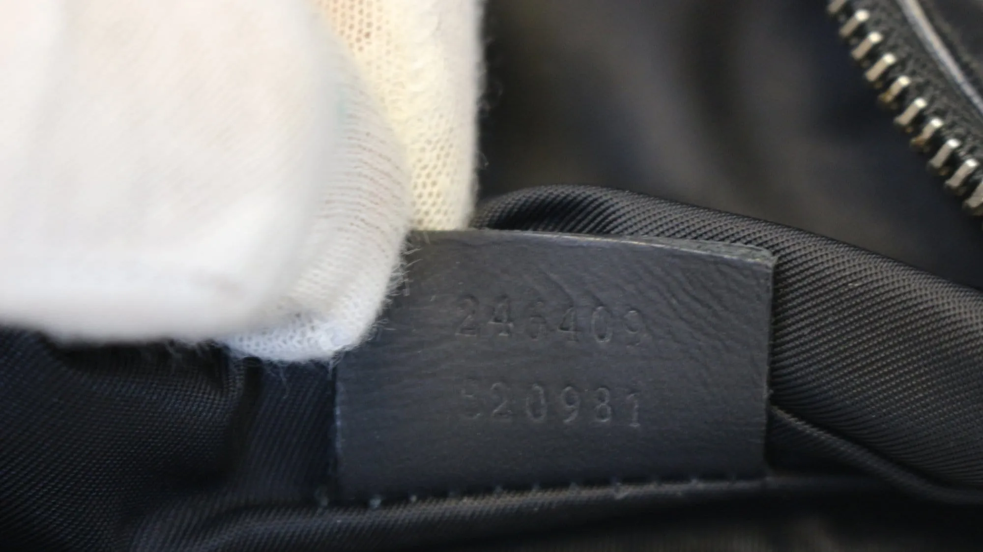 GUCCI GG Guccissima Black Leather Waist Crossbody Bag