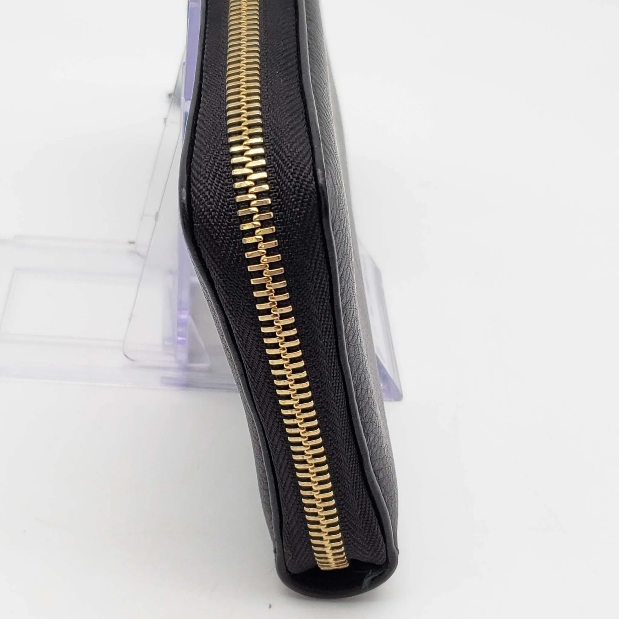 Gucci GG Leather Zippy Wallet