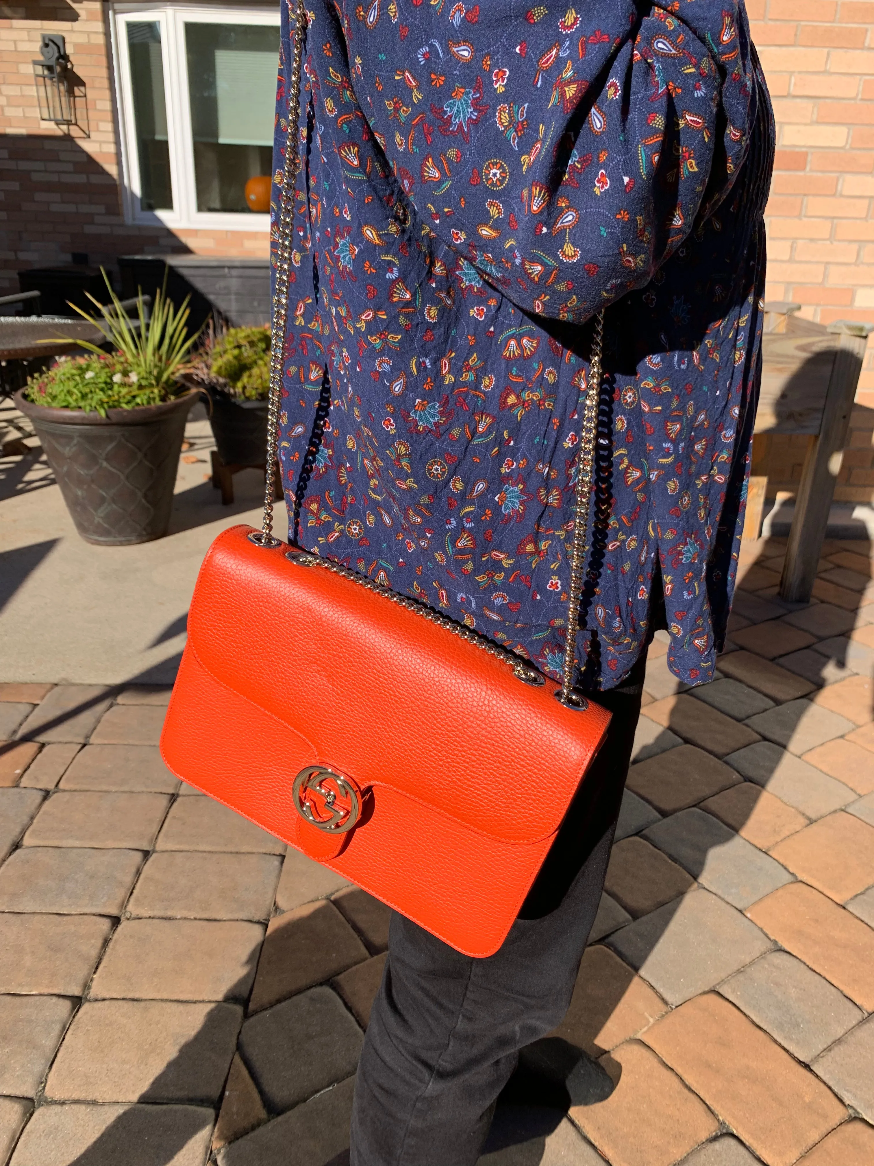 Gucci Medium Interlocking GG Crossbody Bag in Sun Orange