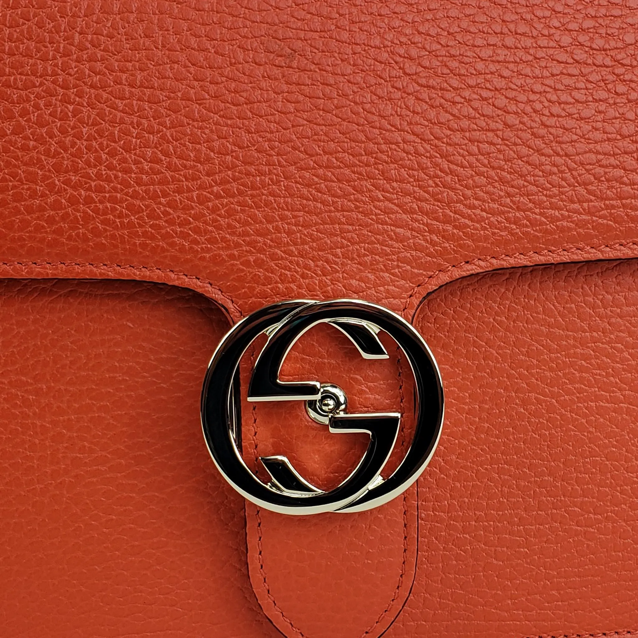 Gucci Medium Interlocking GG Crossbody Bag in Sun Orange