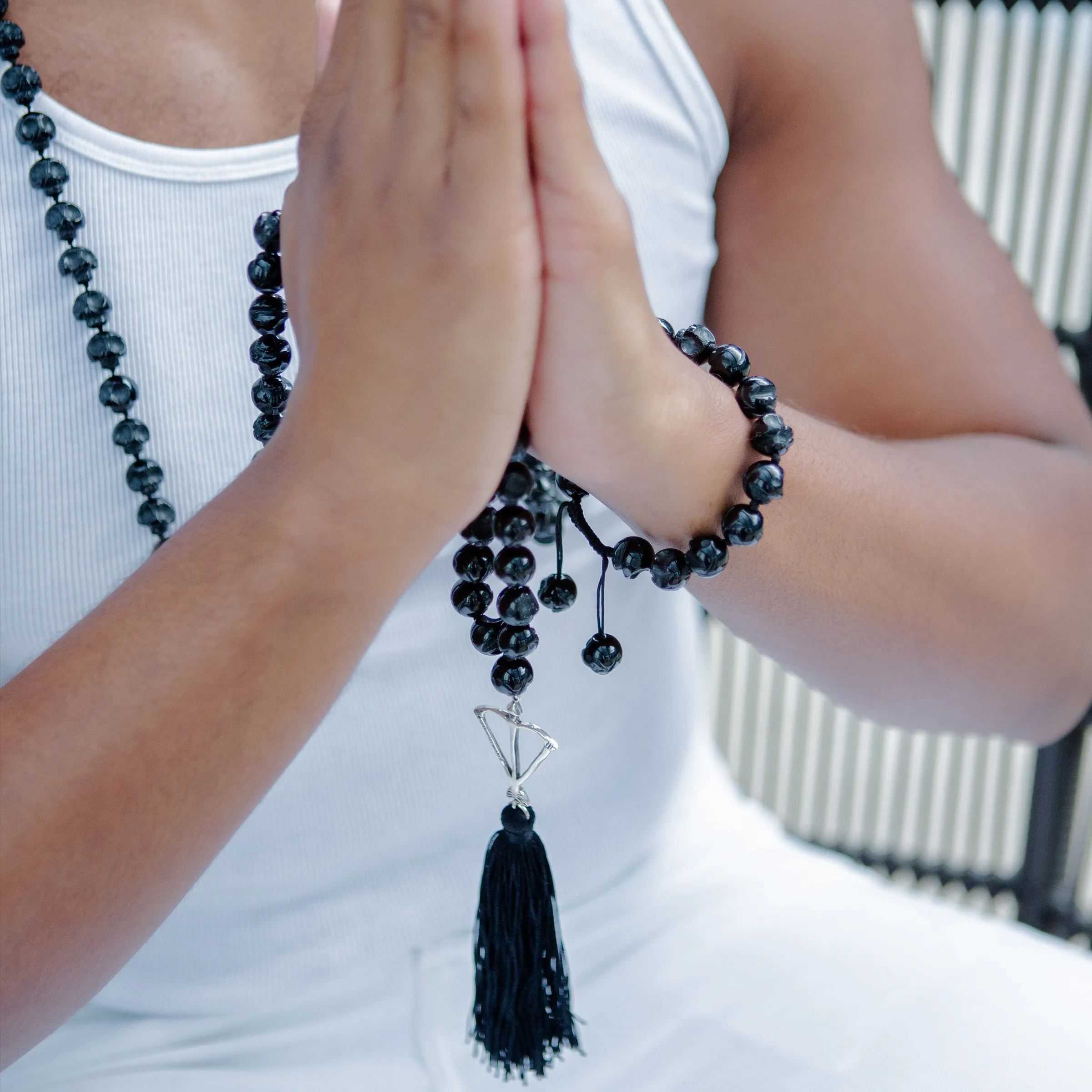 Hand Carved Onyx Skull Mala