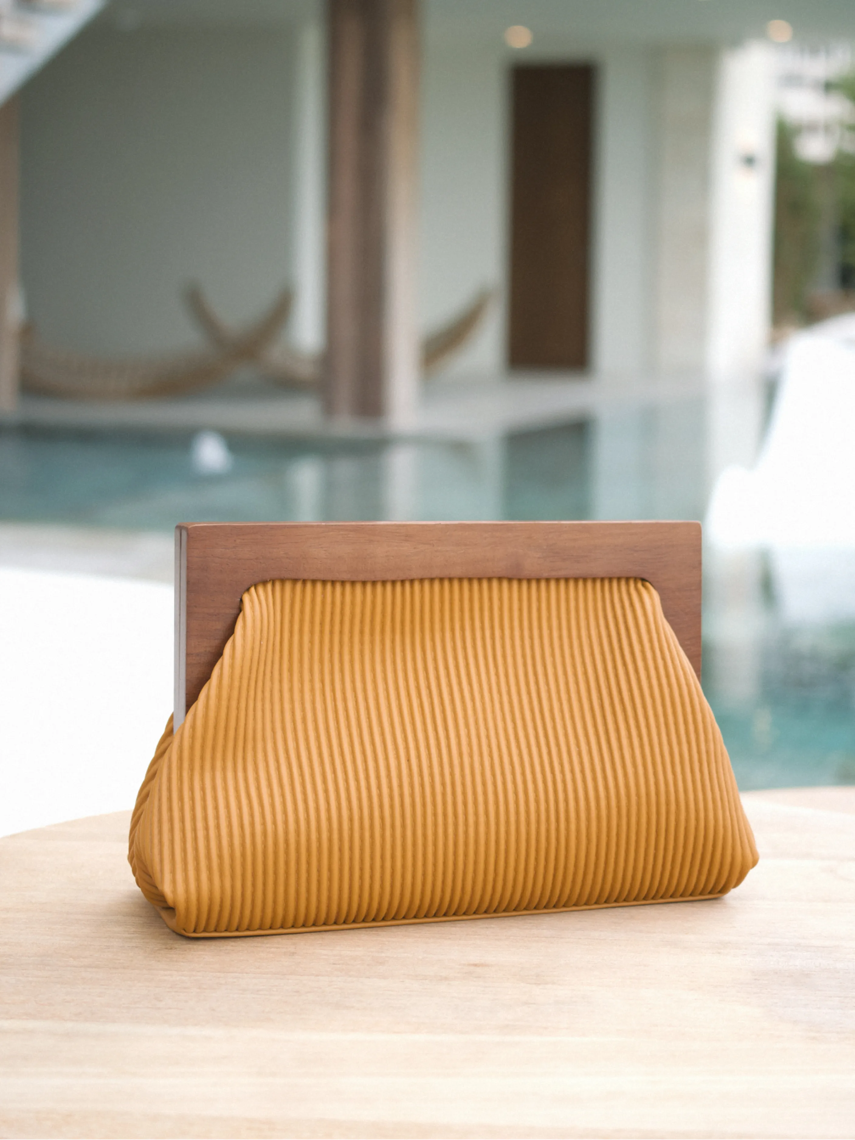 Honey Clutch