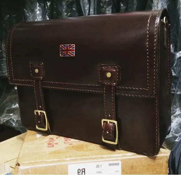KB-TSADB - Triumph Bonneville Strapped Saddle Bag w/ Union Jack Pin