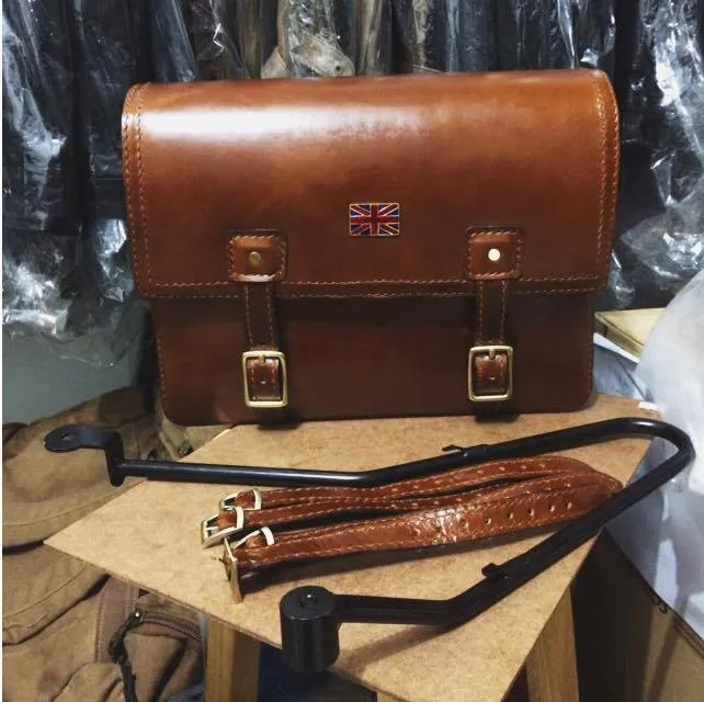 KB-TSADB - Triumph Bonneville Strapped Saddle Bag w/ Union Jack Pin