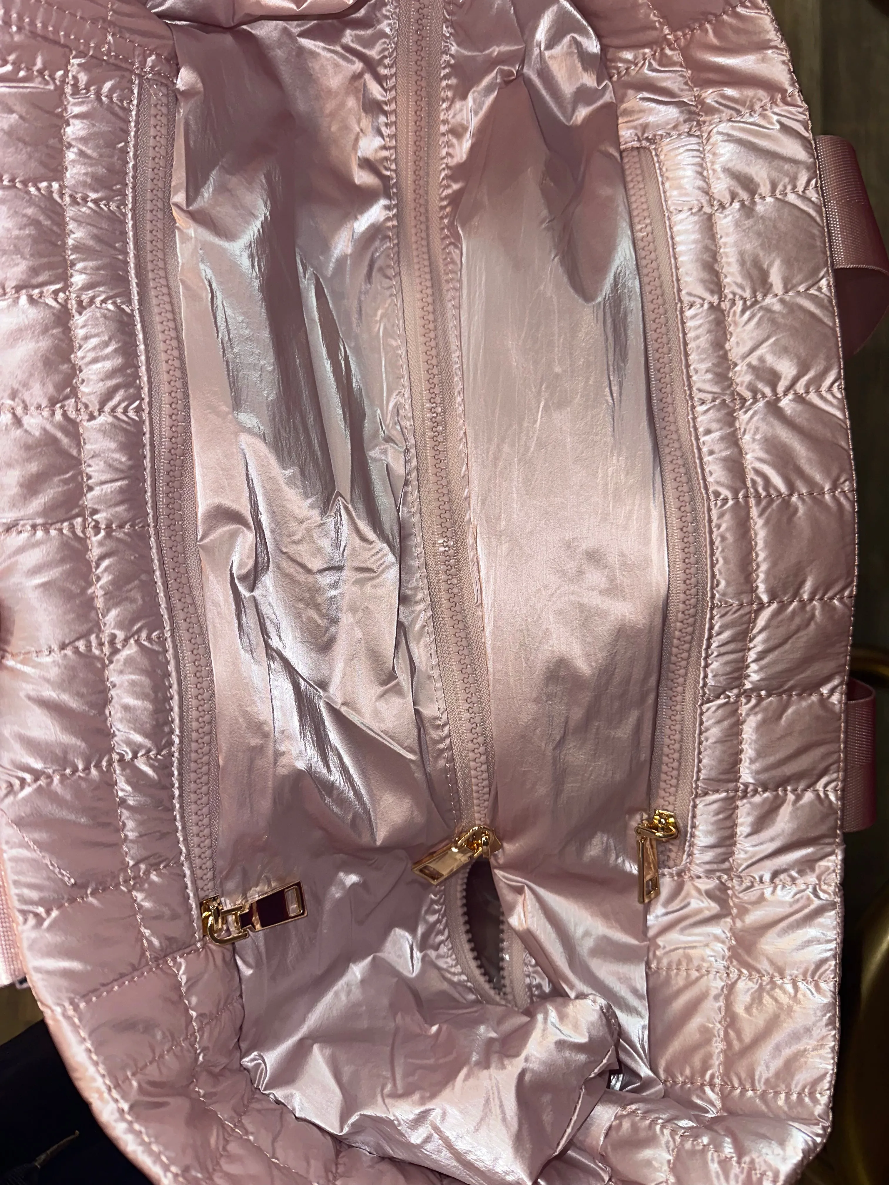 Logan Travel Tote Rose