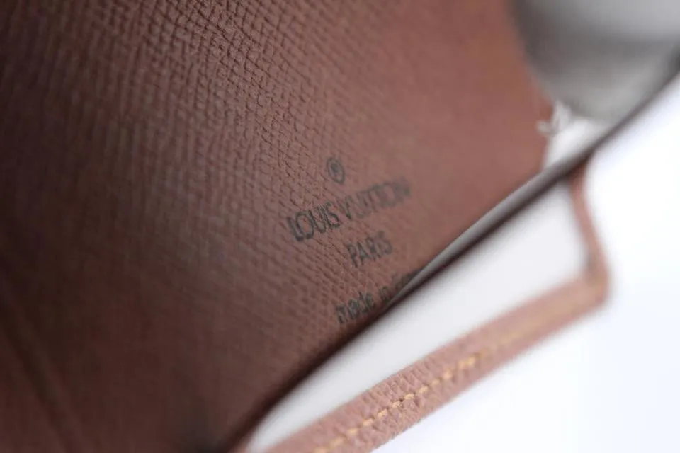 Louis Vuitton Brown Taiga Id Holder Wallet Case 220079