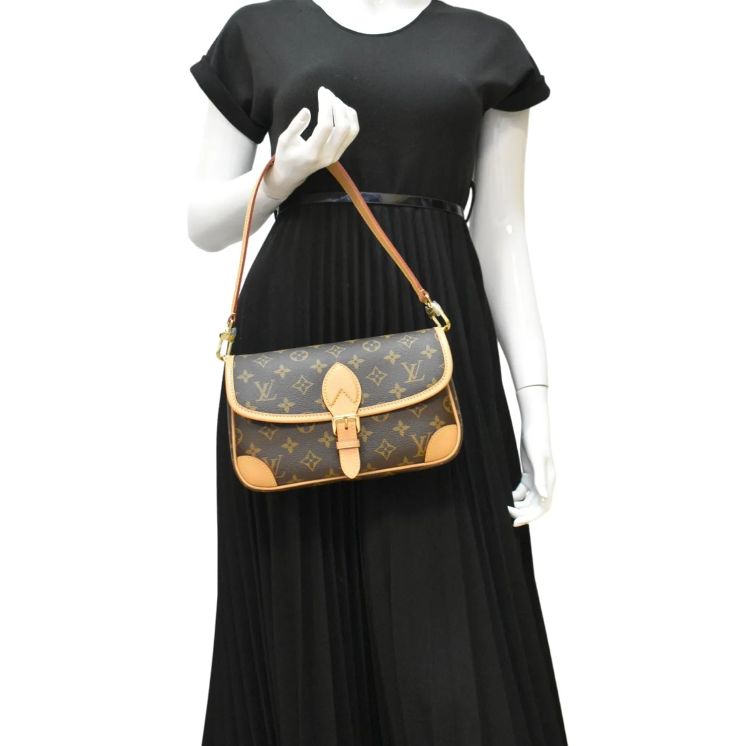 LOUIS VUITTON Diane Monogram Canvas Shoulder Bag Brown