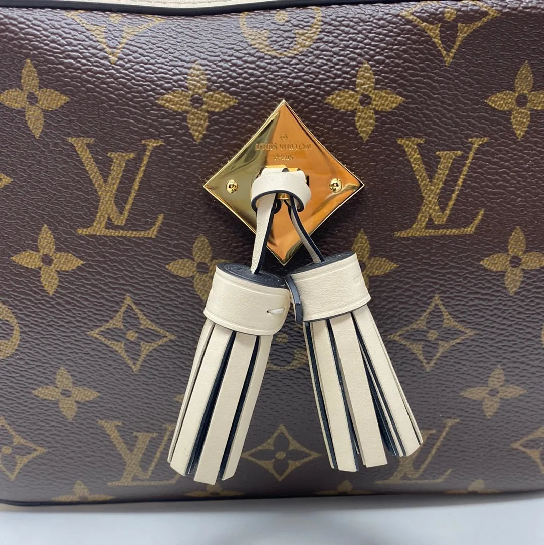 Louis Vuitton Monogram Ivory Saintonge Crossbody