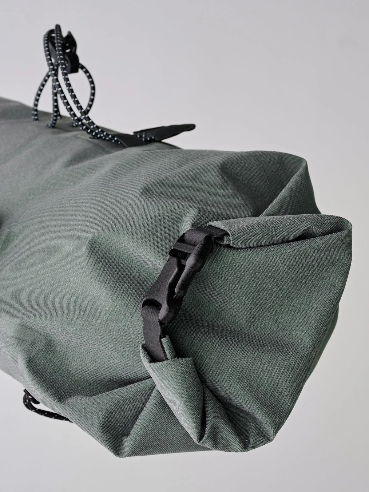 MAAP x Apidura Handlebar Pack Loam