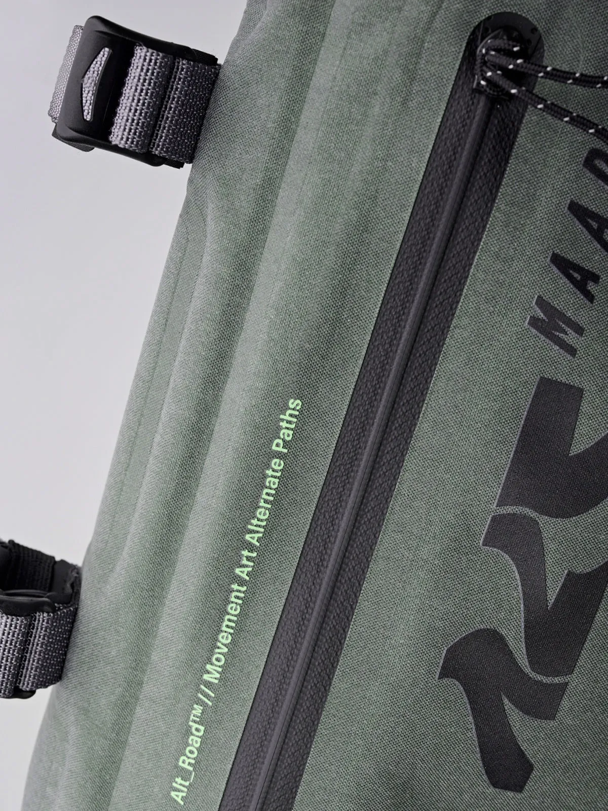 MAAP x Apidura Handlebar Pack Loam