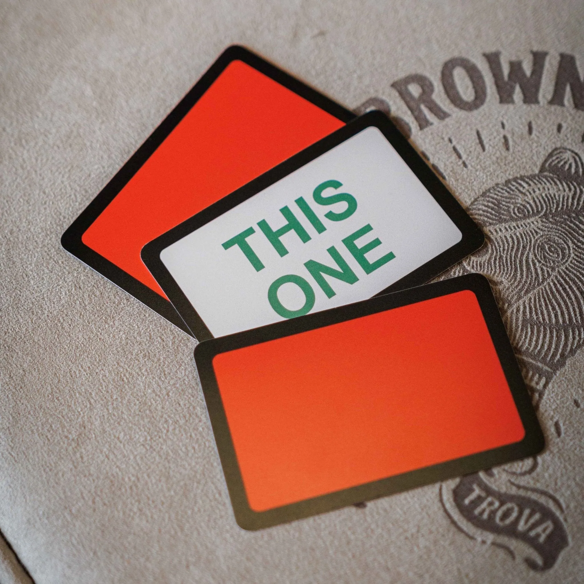One Card Monte par Iain Bailey