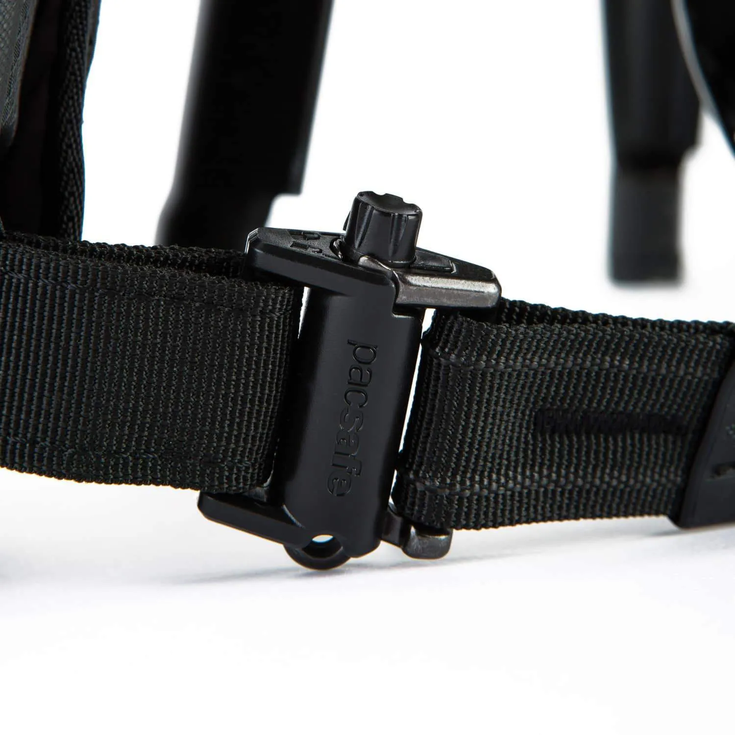 Pacsafe® Venturesafe® X anti-theft sling pack