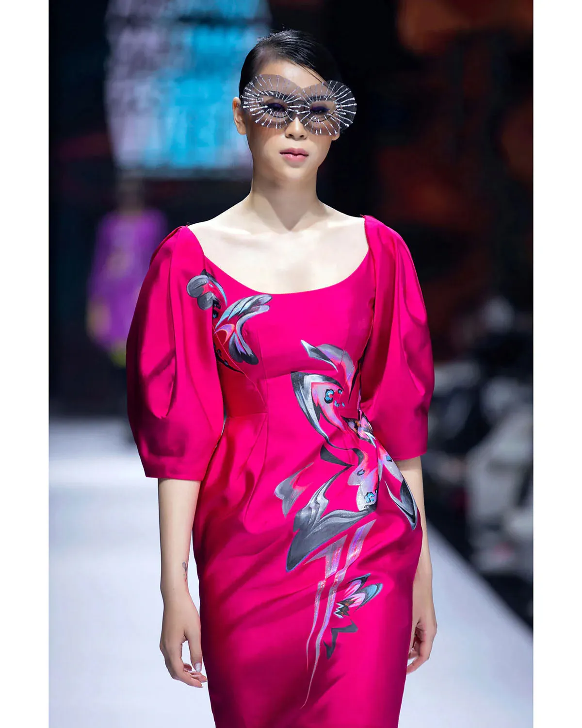 Pink Panther - Voluminous Sleeves Hot Pink Pegged Dress
