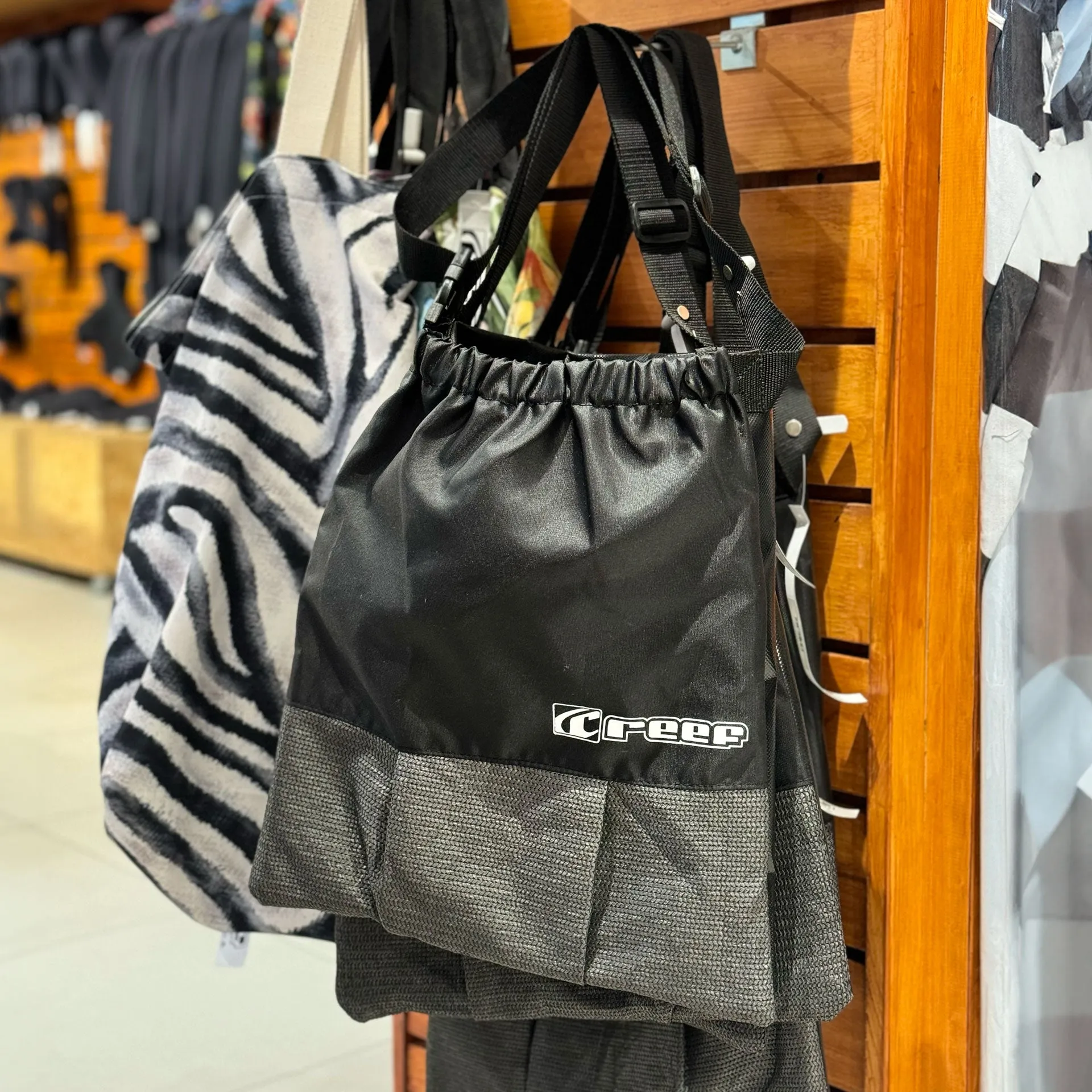 Reef Crayfish Bag