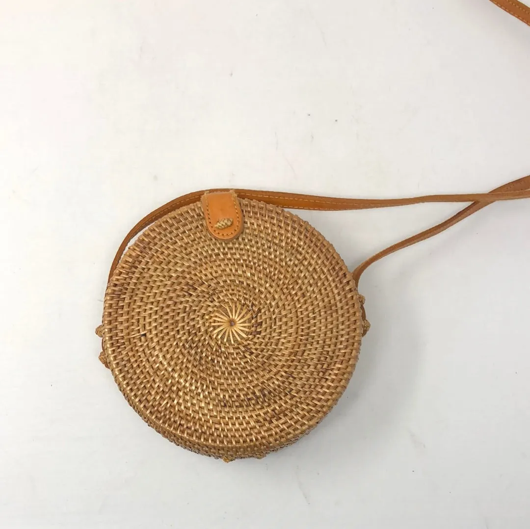 Round Straw Snap Closure crossbody Bag with Floral Interior