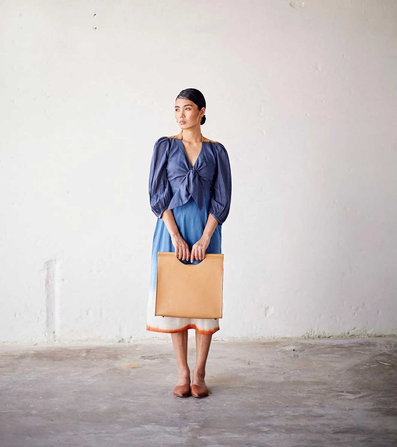 Sand briefcase