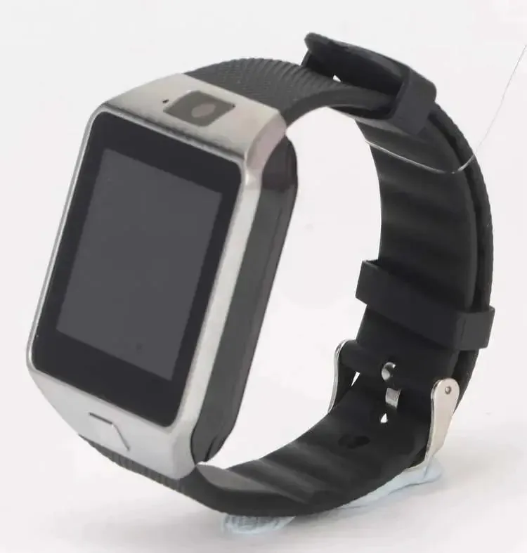 SMARTWATCH SAT SA KAMEROM