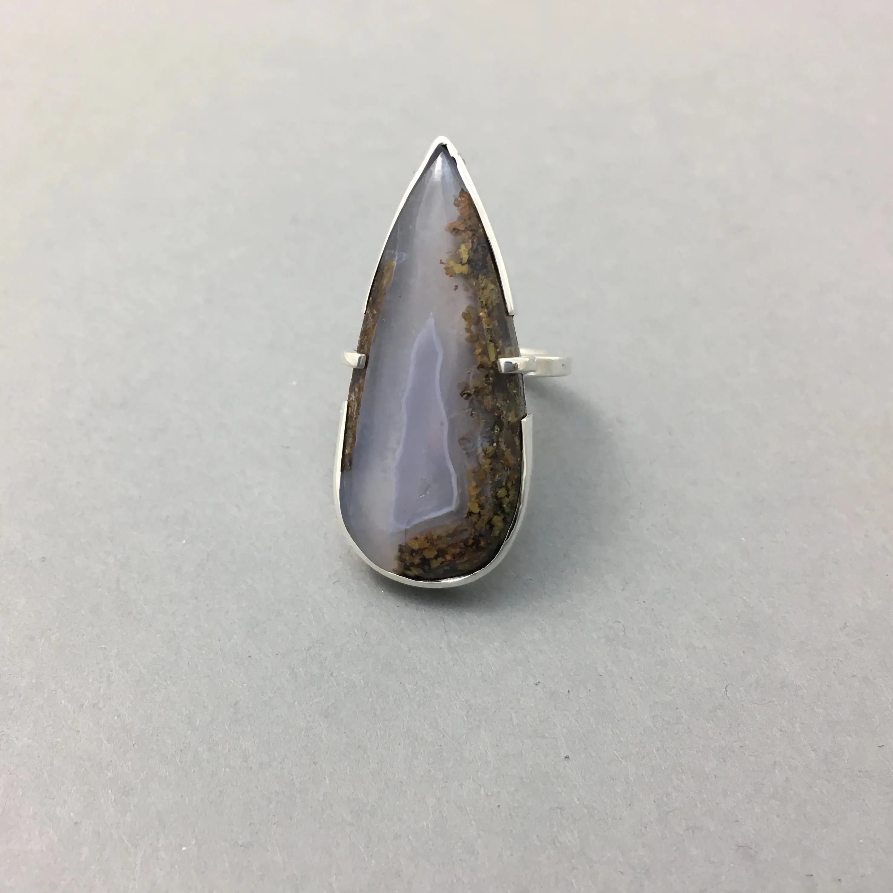 TEARDROP AGATE & SILVER STATEMENT RING