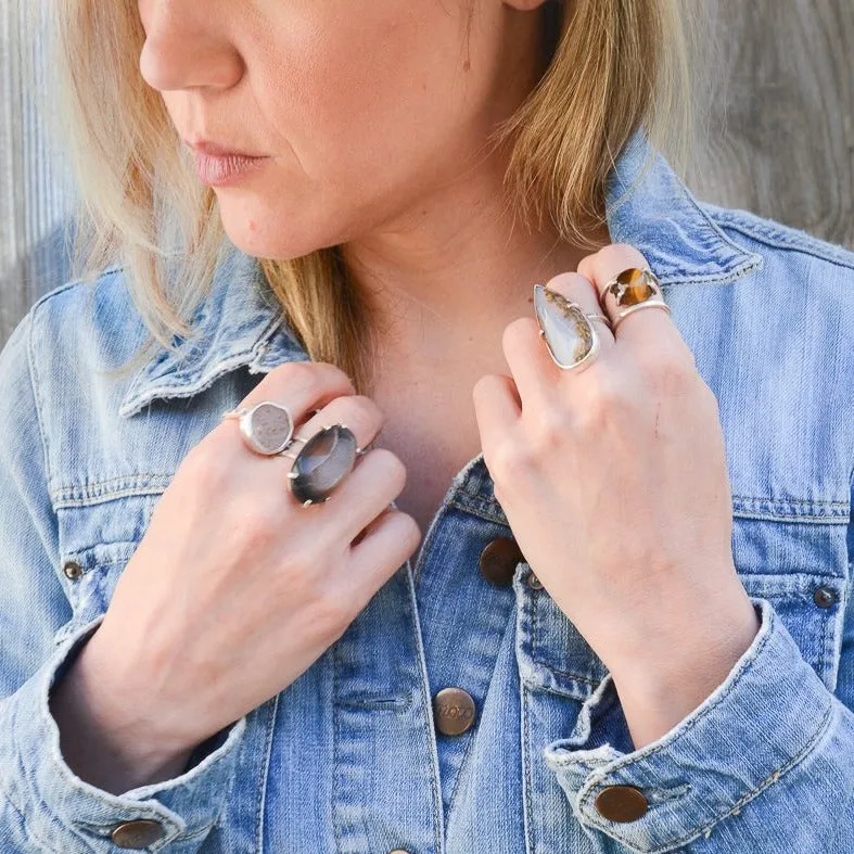 TEARDROP AGATE & SILVER STATEMENT RING