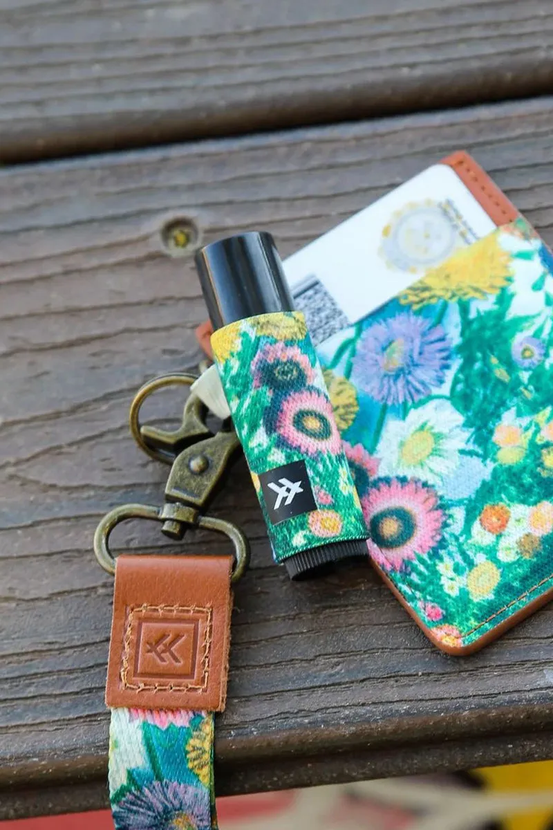 Thread 23 Lip Balm Holder