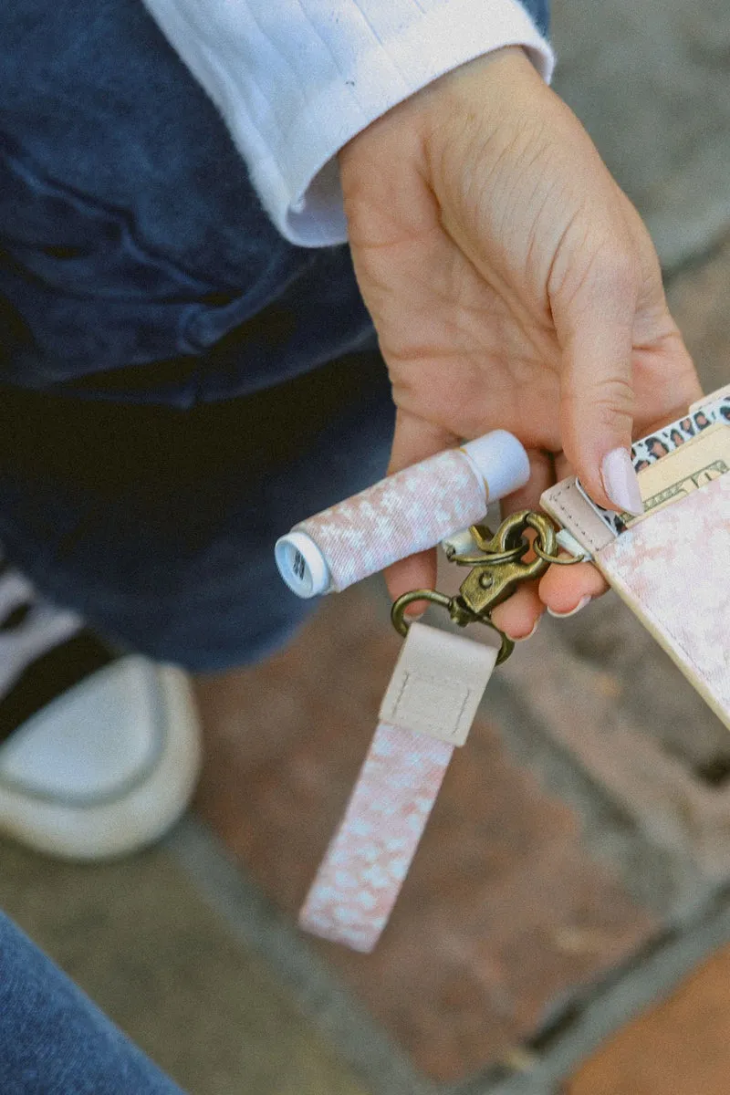 Thread 23 Lip Balm Holder