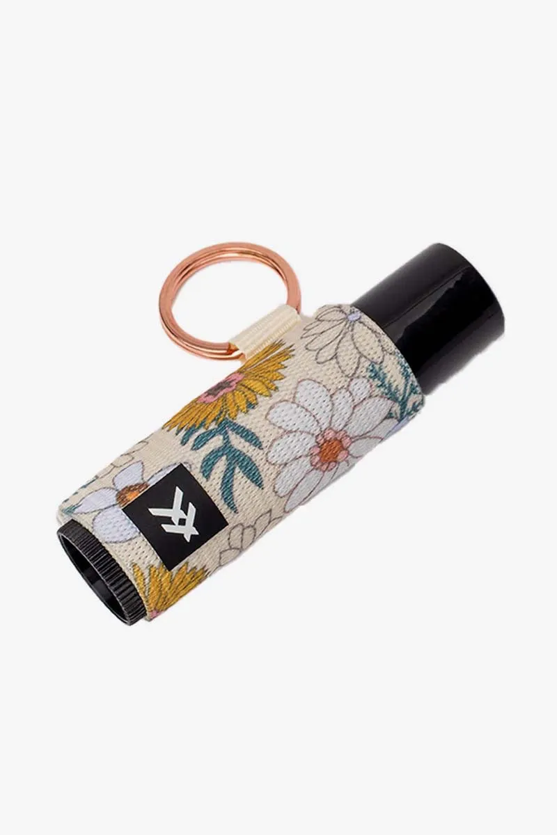 Thread 23 Lip Balm Holder