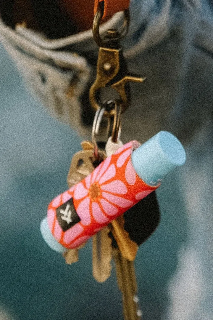 Thread 23 Lip Balm Holder