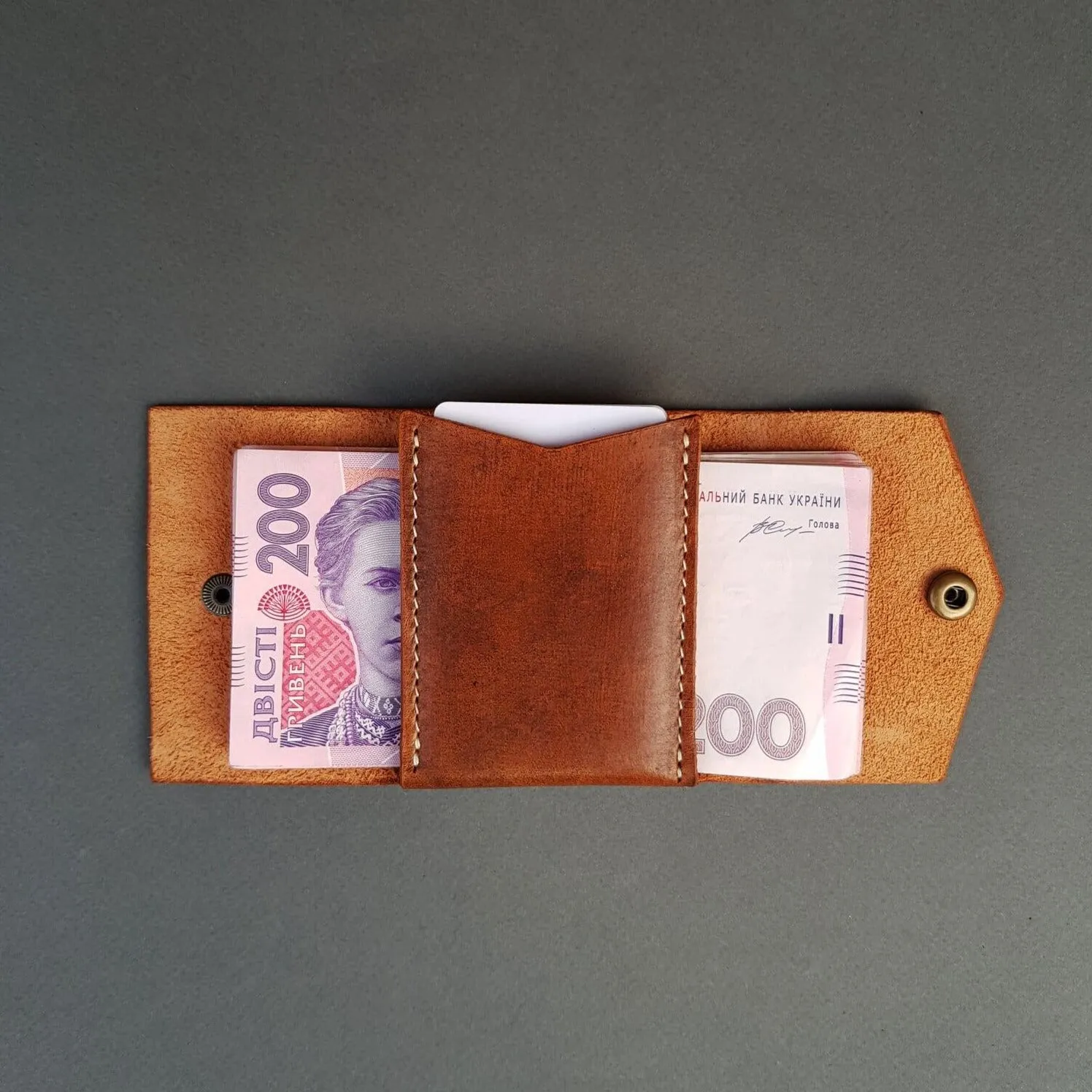 TRIFOLD WALLET  /  TAN