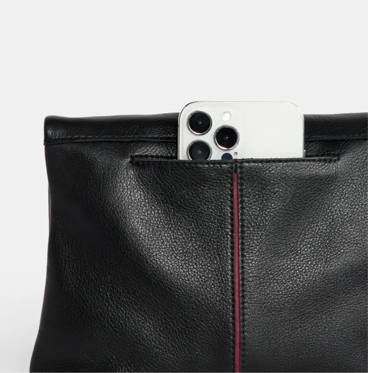 VIP Black Red Zip