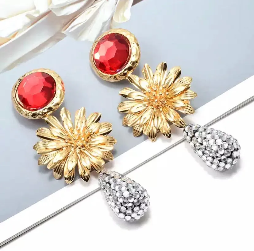 ZOEY STATEMENT EARRINGS